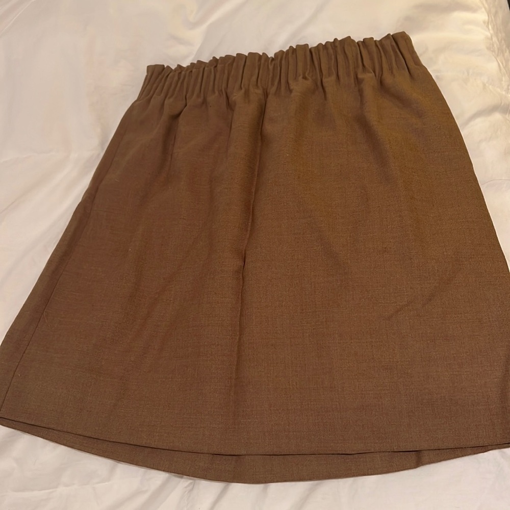 J crew wool camel skirt. New with tags! Size 2